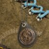 101 Fabricat în Anglia Cizme din piele de căprioară cu accesorii metalice 101 Fabricat în Anglia Cizme din piele de căprioară cu accesorii metalice