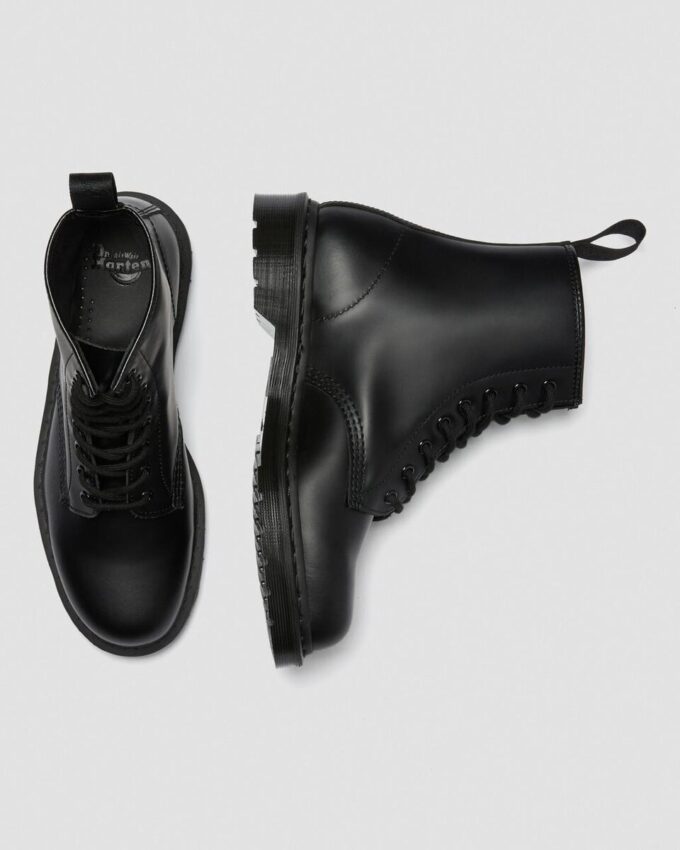 1460 MONO Cizme cu șireturi din Smooth Leather 1460 MONO Cizme cu șireturi din Smooth Leather