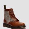 1460 Pascal Fabricați în Anglia Cizme din piele și Harris Tweed 1460 Pascal Fabricați în Anglia Cizme din piele și Harris Tweed