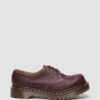 1461 Fabricat în Anglia Pantofi cu vârf rotunjit din piele moale Boa embosată 1461 Fabricat în Anglia Pantofi cu vârf rotunjit din piele moale Boa embosată