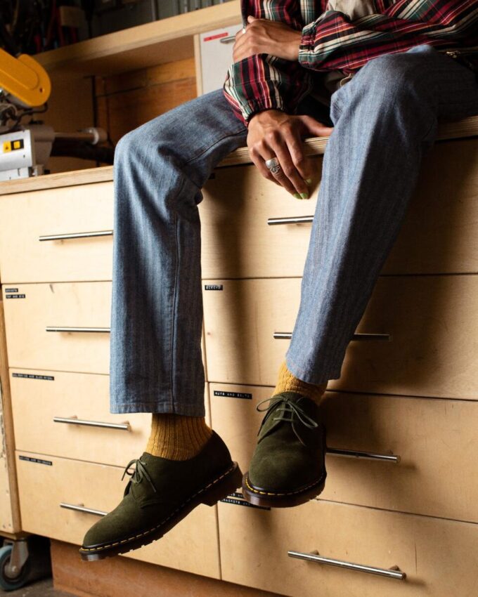 1461 Pantofi Oxford din piele de căprioară Buck, fabricați în Anglia 1461 Pantofi Oxford din piele de căprioară Buck, fabricați în Anglia
