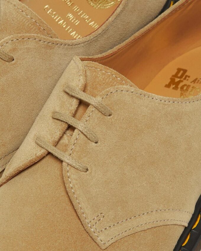 1461 Pantofi Oxford din piele de căprioară Buck, fabricați în Anglia 1461 Pantofi Oxford din piele de căprioară Buck, fabricați în Anglia