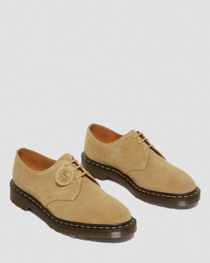 1461 Pantofi Oxford din piele de căprioară Buck, fabricați în Anglia 1461 Pantofi Oxford din piele de căprioară Buck, fabricați în Anglia