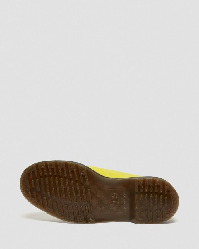 1461 Pantofi Oxford din piele de căprioară Buck, fabricați în Anglia 1461 Pantofi Oxford din piele de căprioară Buck, fabricați în Anglia