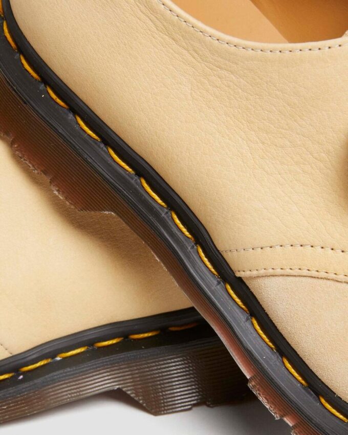 1461 Pantofi Oxford din piele de căprioară fabricați în Anglia 1461 Pantofi Oxford din piele de căprioară fabricați în Anglia
