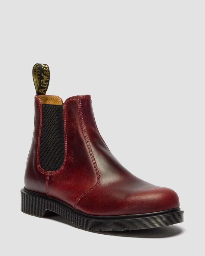 2976 Chelsea Boot clasic din piele de vițel, fabricat în Anglia 2976 Chelsea Boot clasic din piele de vițel, fabricat în Anglia