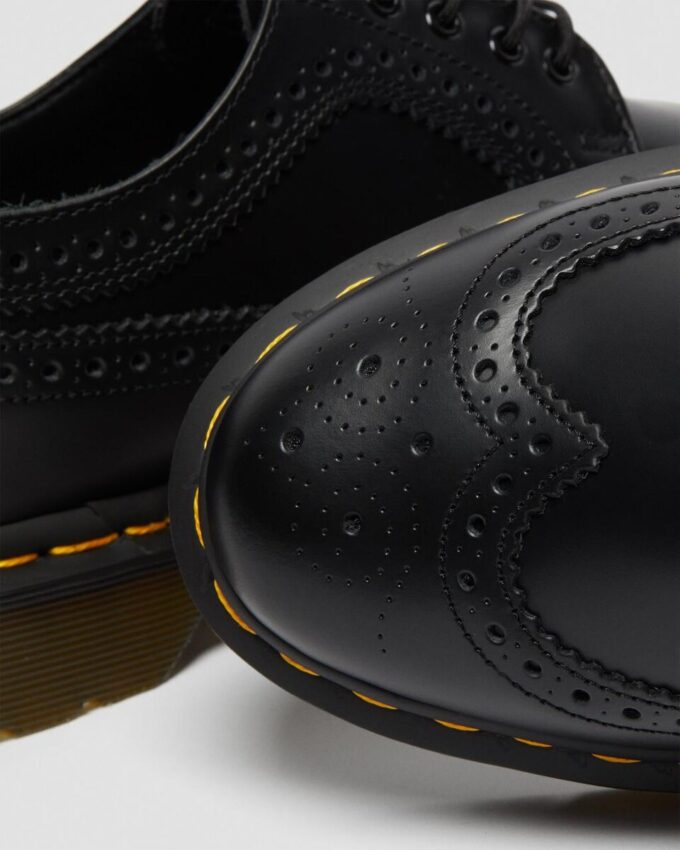3989 Pantofi brogue din Smooth Leather cu cusături galbene 3989 Pantofi brogue din Smooth Leather cu cusături galbene
