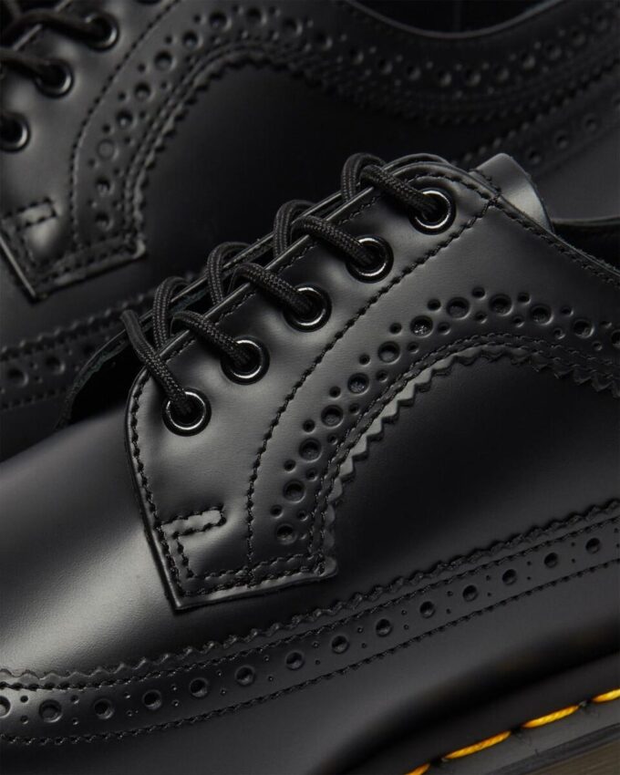 3989 Pantofi brogue din Smooth Leather cu cusături galbene 3989 Pantofi brogue din Smooth Leather cu cusături galbene