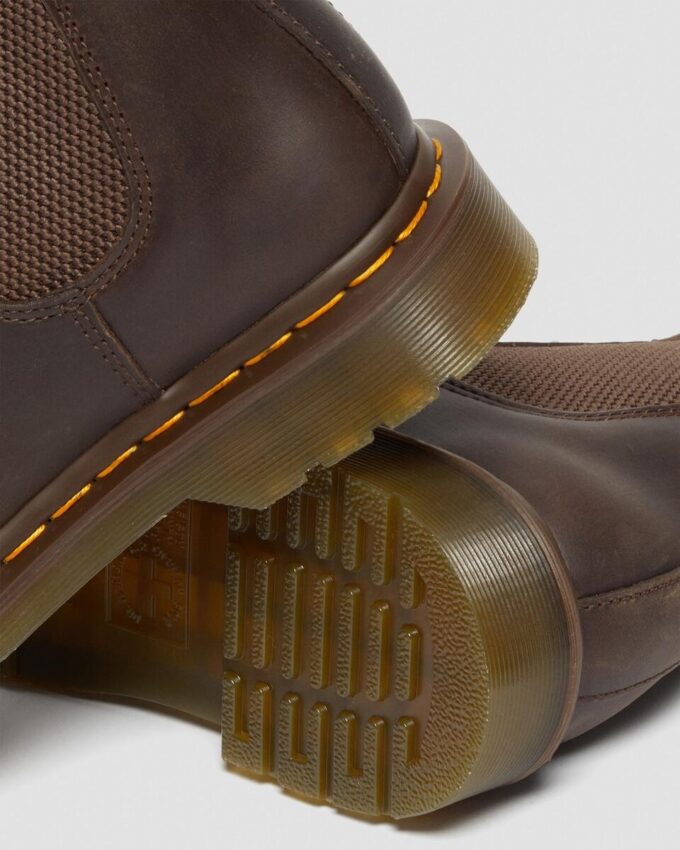 Chelsea Boot din piele Crazy Horse cu cusături galbene 2976 Chelsea Boot din piele Crazy Horse cu cusături galbene 2976