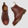 Cizme din piele Ambassador Leather cu șireturi 1460 Cizme din piele Ambassador Leather cu șireturi 1460