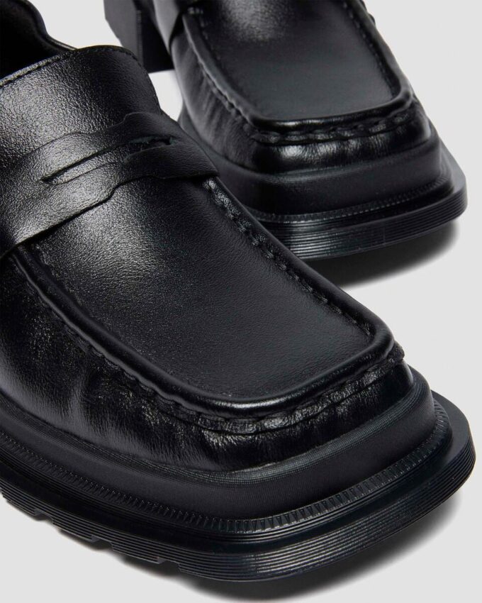 MAYBOLE LOAFER Mocasin din piele cu vârf pătrat și pliuri