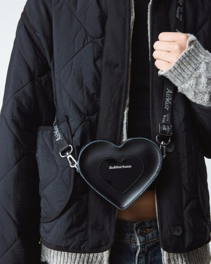 Mini Heart Kiev & Geantă din Patent Leather Mini Heart Kiev & Geantă din Patent Leather