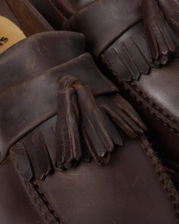 Mocasini Adrian din piele Crazy Horse cu ciucuri