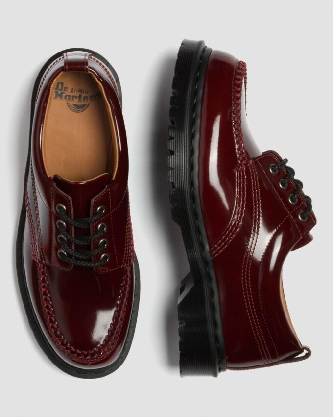 Pantofi Lowell din piele lăcuită cu vârf moc Pantofi Lowell din piele lăcuită cu vârf moc
