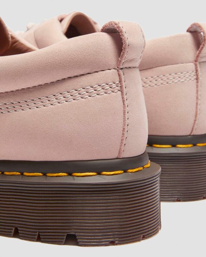 Pantofi Lowell din piele moale cu vârf mocasin Pantofi Lowell din piele moale cu vârf mocasin