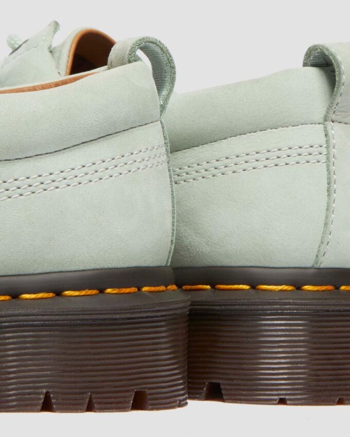Pantofi Lowell din piele moale cu vârf mocasin Pantofi Lowell din piele moale cu vârf mocasin