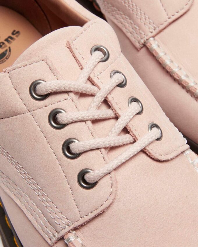 Pantofi Lowell din piele moale cu vârf mocasin Pantofi Lowell din piele moale cu vârf mocasin